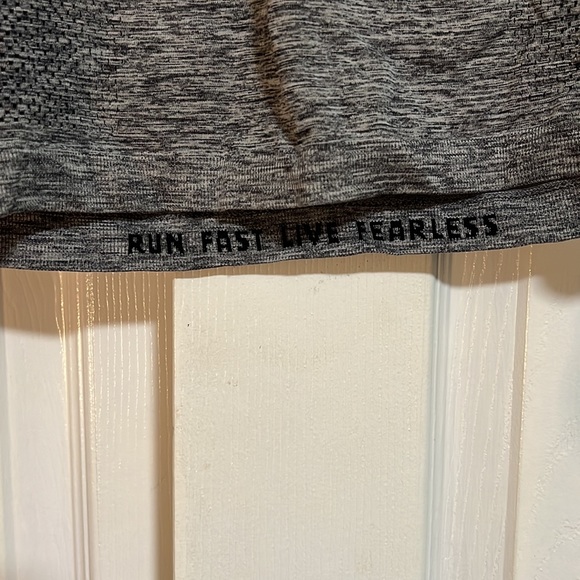 Nike Running Base Layer Half Zip Pullover - Picture 4 of 6